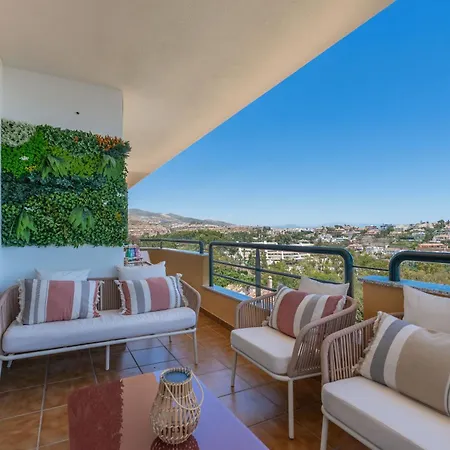 Luxury 4bdr Penthouse With Sea Views Lejlighed *